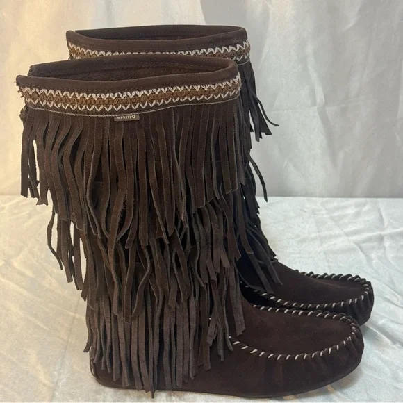 Lamo Virginia Three Tier Chevron Pattern Suede Fringe Moccasin Boots NWOT - Picture 2 of 12